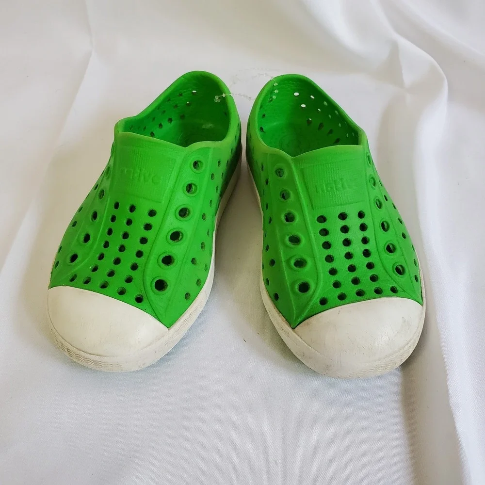 Size C6 Native Jefferson Grasshopper Green/Shell‎ White
